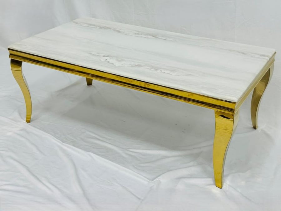 طاوله ملكيه