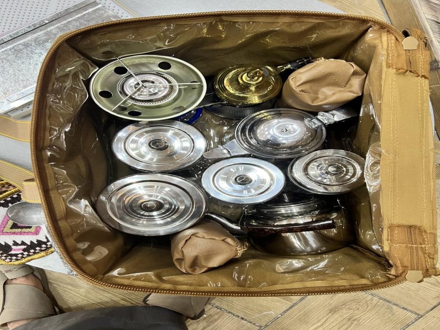 عزبة الهبة مع دلة نحاس اصلي