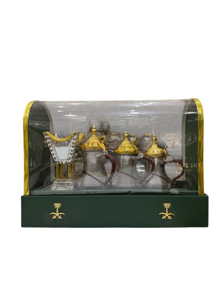 Gift box with 3 dallahs and an incense burner