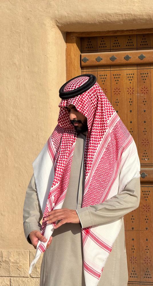 شماغ احمر شتوي كشميري من سمو