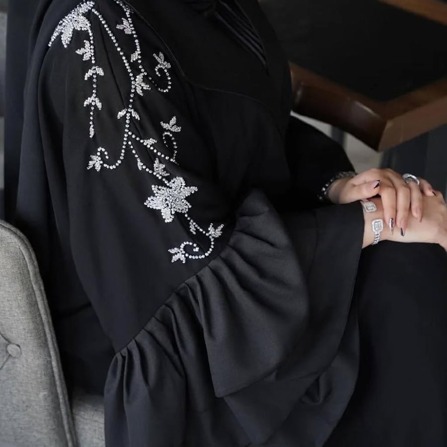 عبايات العنقاء