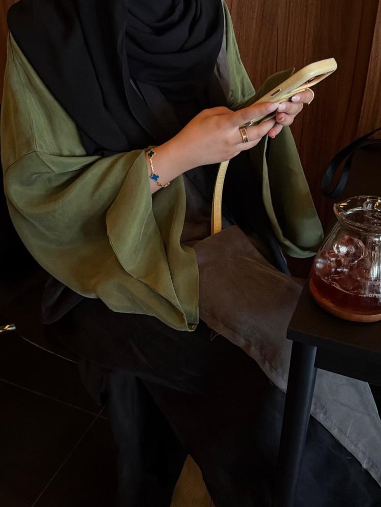عباية أوليفيا