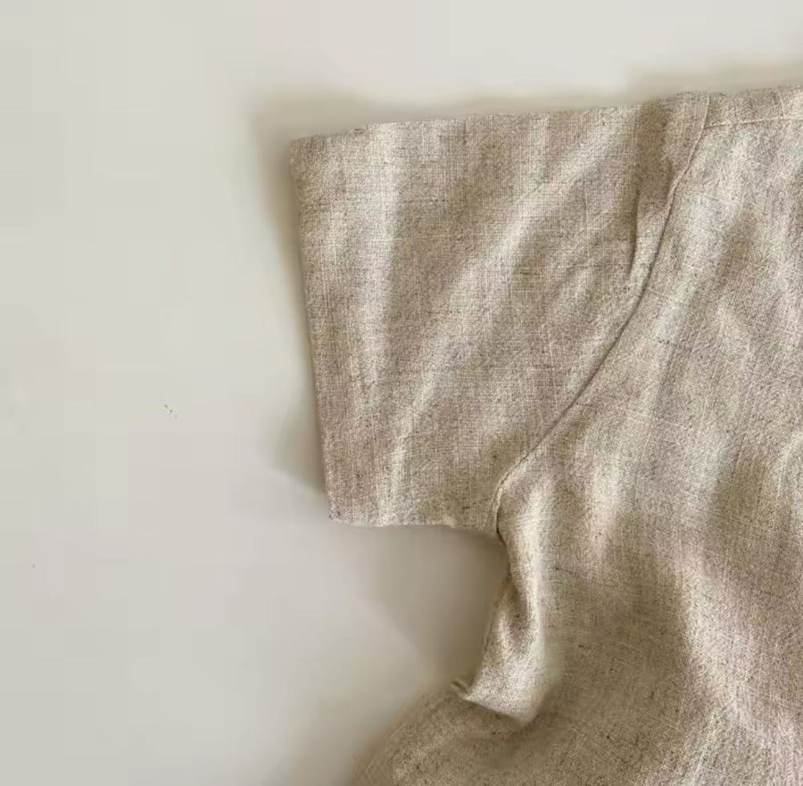 طقم شورت مع قميص عتيق مجموعة راقيه للأولاد والبنات