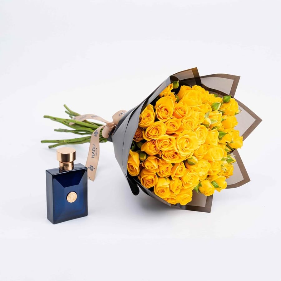 باقة كلاسي بلاك يلو بيبي روز مع عطر ديلان بلو من فيرزاتشي