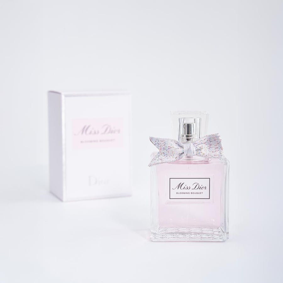 فازة كرييتف هارموني مع عطر مس ديور النسائي