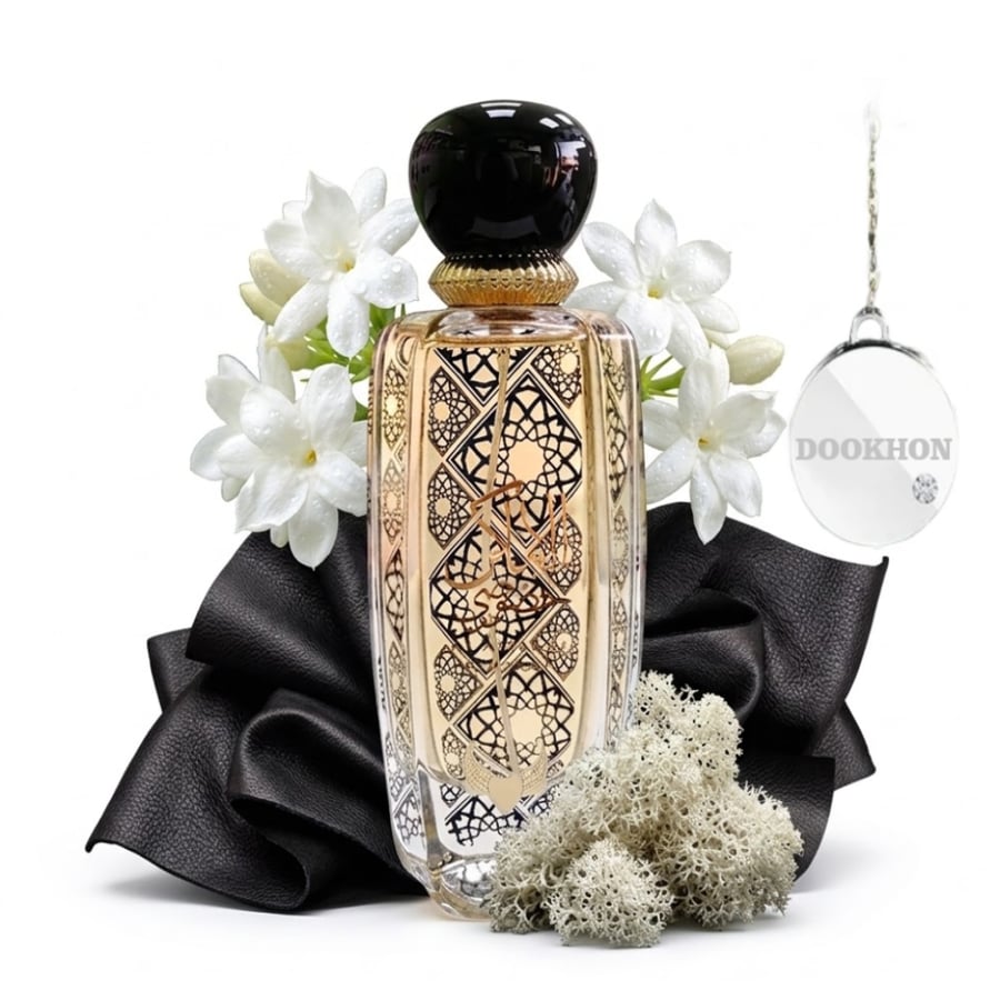 مكونات عطر الأماكن خصوصي من الزهور البيضاء والأخشاب والجلد والمسك