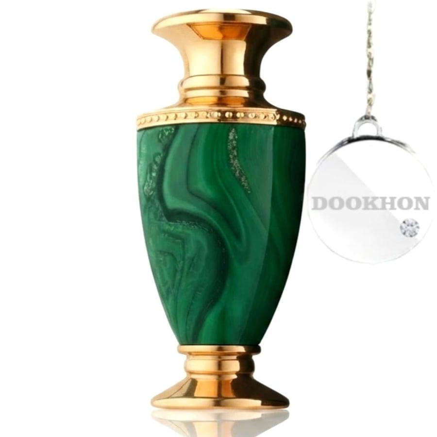 زجاجة عطر جايد الفاخرة بتصميم حجر الملكيت الأخضر الأنيق والتفاصيل الذه