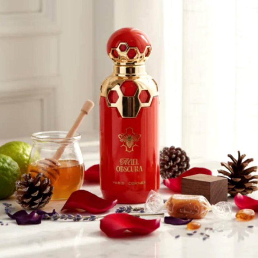 مكونات عطر ميل اوبسكورا التي تجمع بين العسل والكراميل والبرغموت