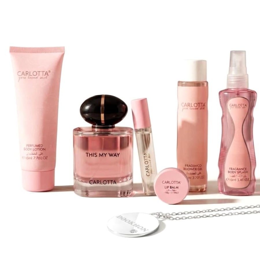 محتويات طقم ديس آي ماي كارلوتا الفاخرة من العطر ومنتجات العناية بتصميم
