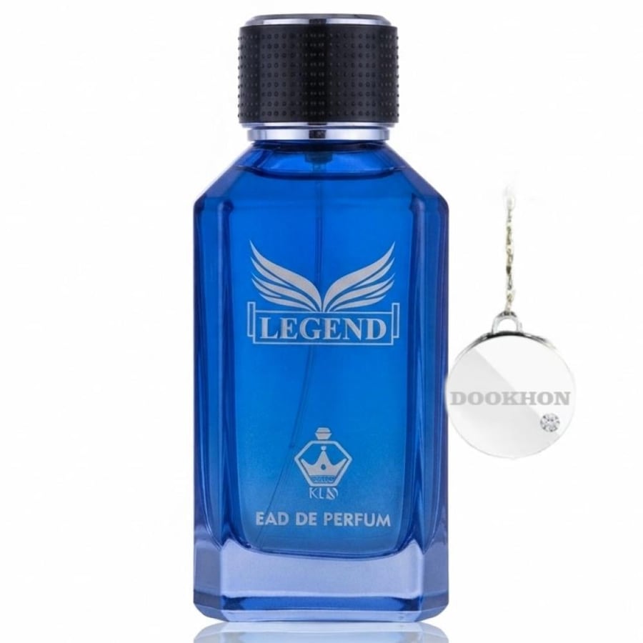 زجاجة عطر ليجند الفاخرة بتصميمها الأزرق الداكن الجذاب والأنيق