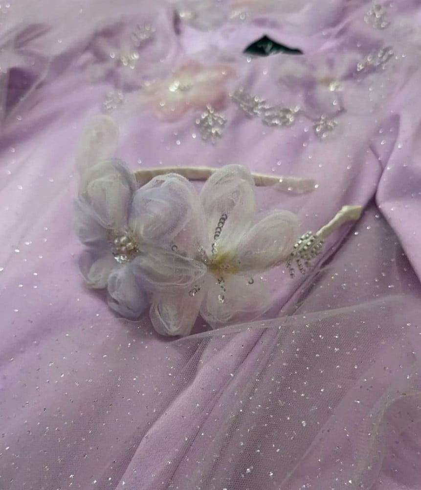 طوق ورد للشعر