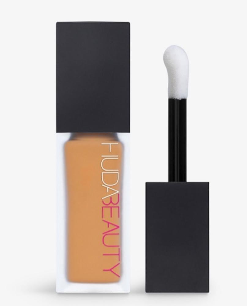 كونسيلر سائل مطفي هدى بيوتي HUDA BEAUTY
