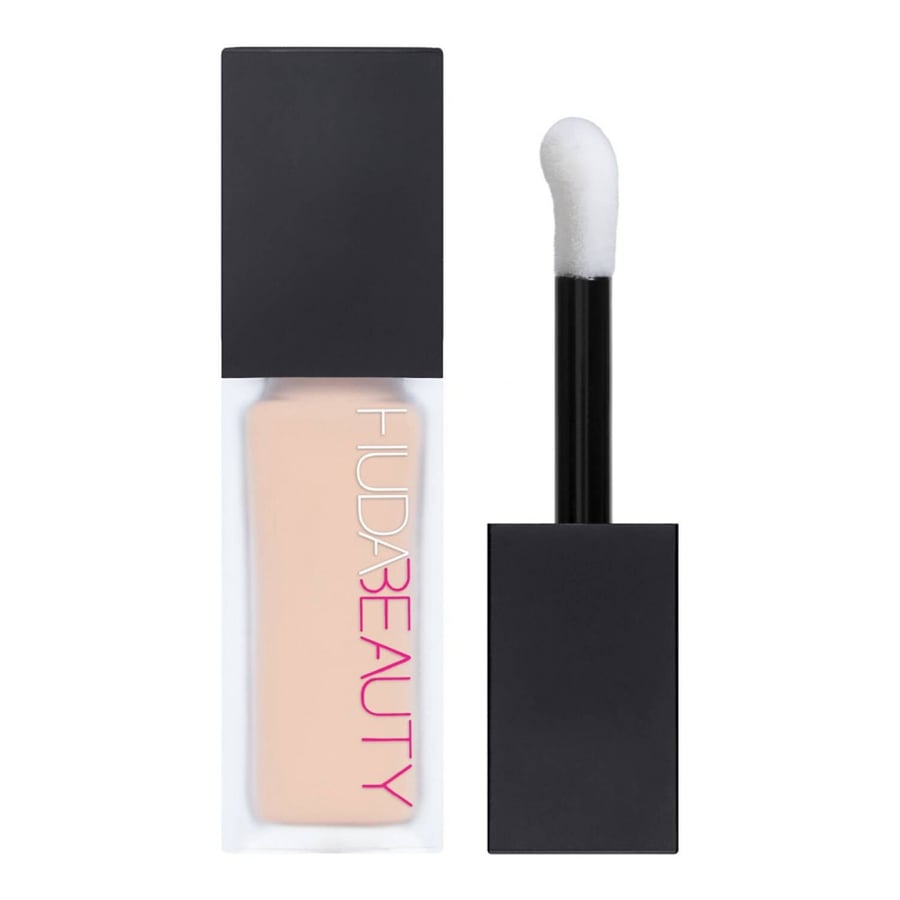 كونسيلر سائل مطفي هدى بيوتي HUDA BEAUTY