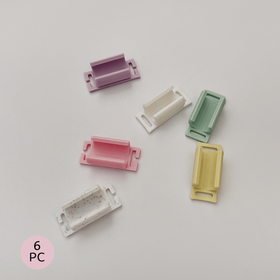 Pen holder (open and closed)