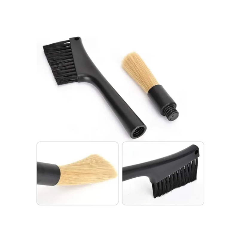 Coffee cleaning brush with dual-head design