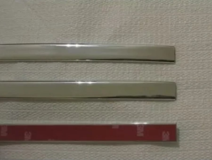 Chrome cover for Sierra grille 2007-2013