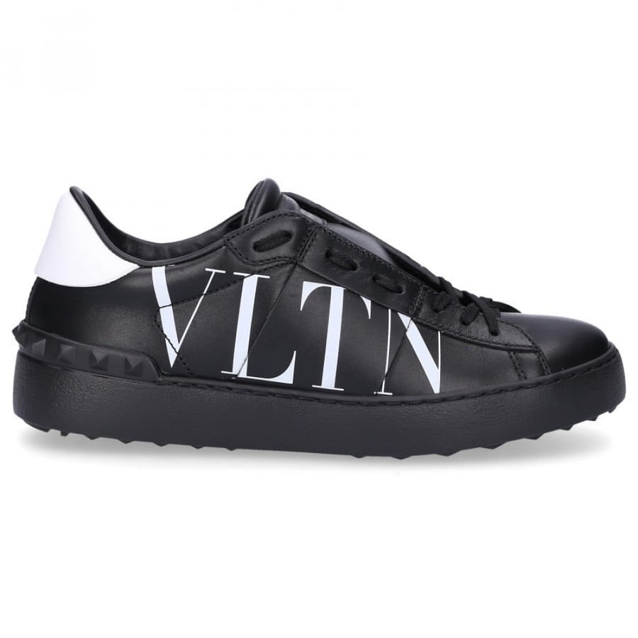 V Sneakers