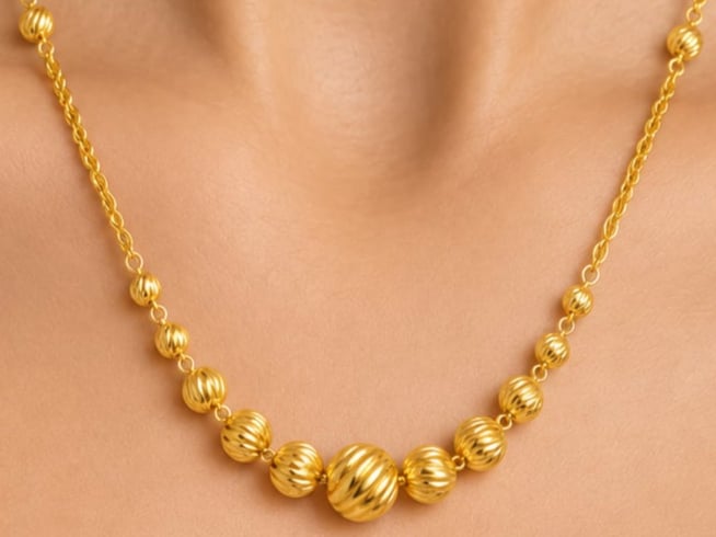 عقد ذهب عيار 21
