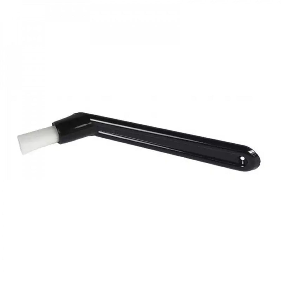 Cleaning brush group head