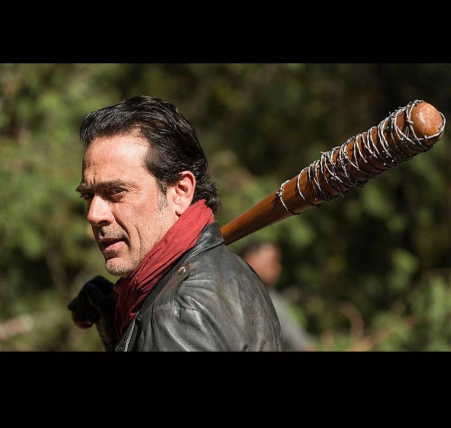 مضرب نيقن من مسلسل The Walking Dead