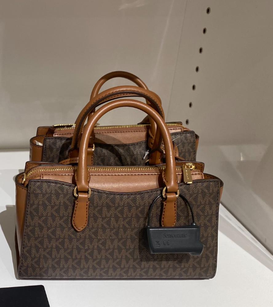 b. ar mk satchel