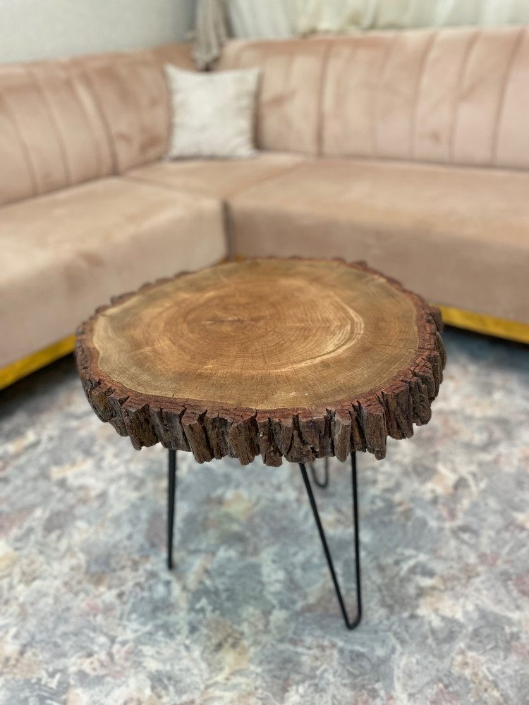 طاولة خدمة أو وسطيه