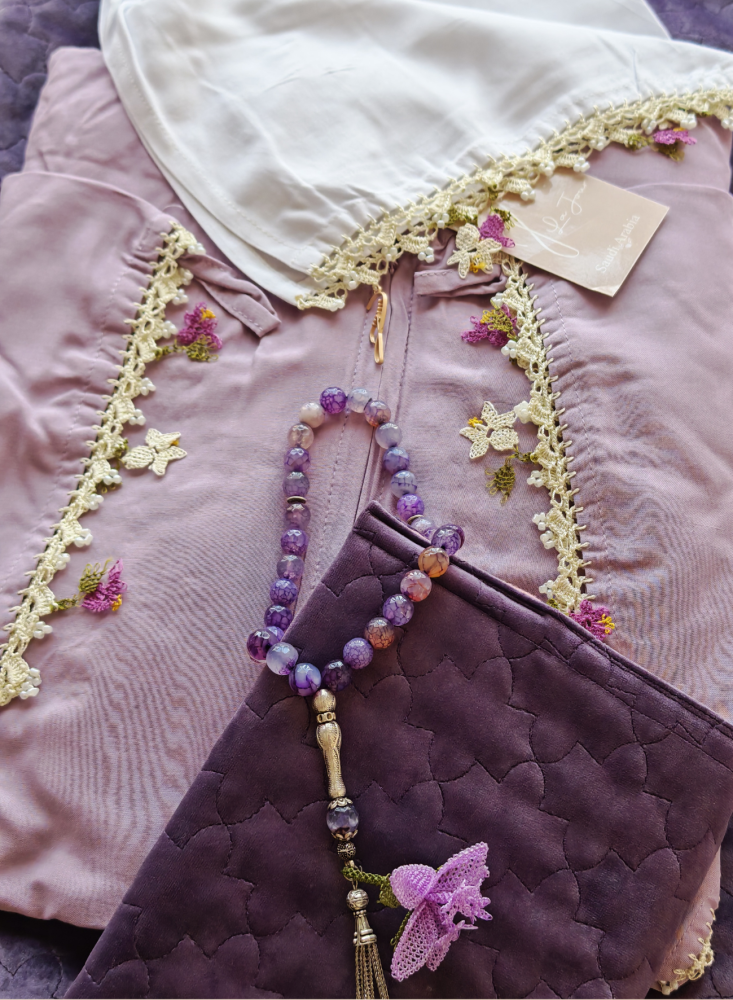 Pastel purple zipper prayer shawl with crochet and roses