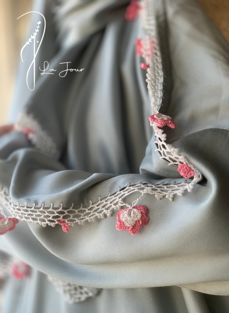 شرشف صلاة سحاب ازرق قطن ستان كروشيه يدوي