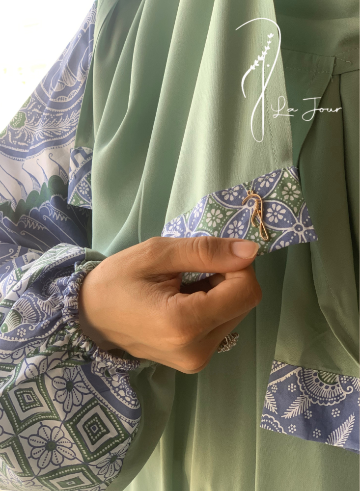 227002 Green and blue batik prayer shawl with attached scarf.