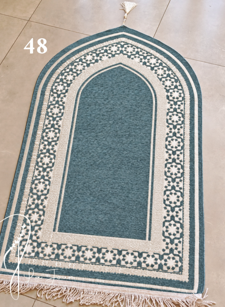 سجاجيد بعدة الوان( حبة)