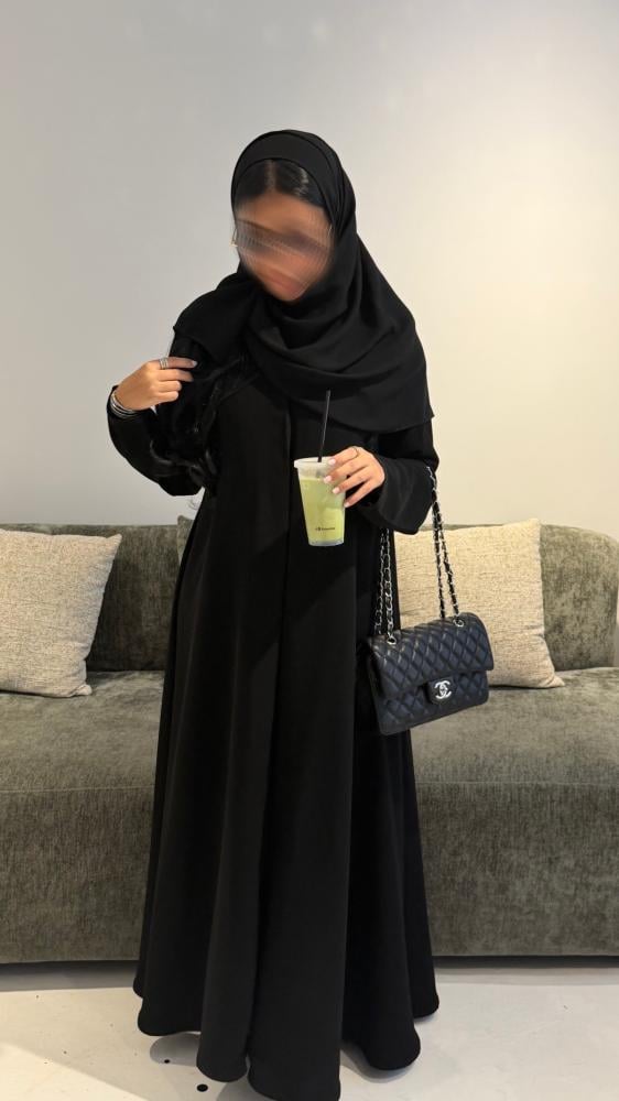 F69 عبايه ساده