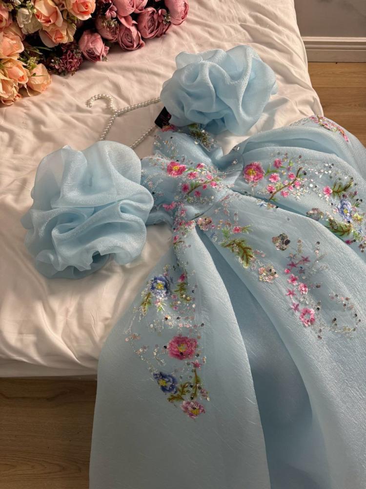 فستان سهرة سماوي جزار مبطن راااقي