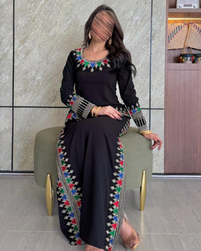 جلابية سوداء حريمي مزخرفة ألوان راقية