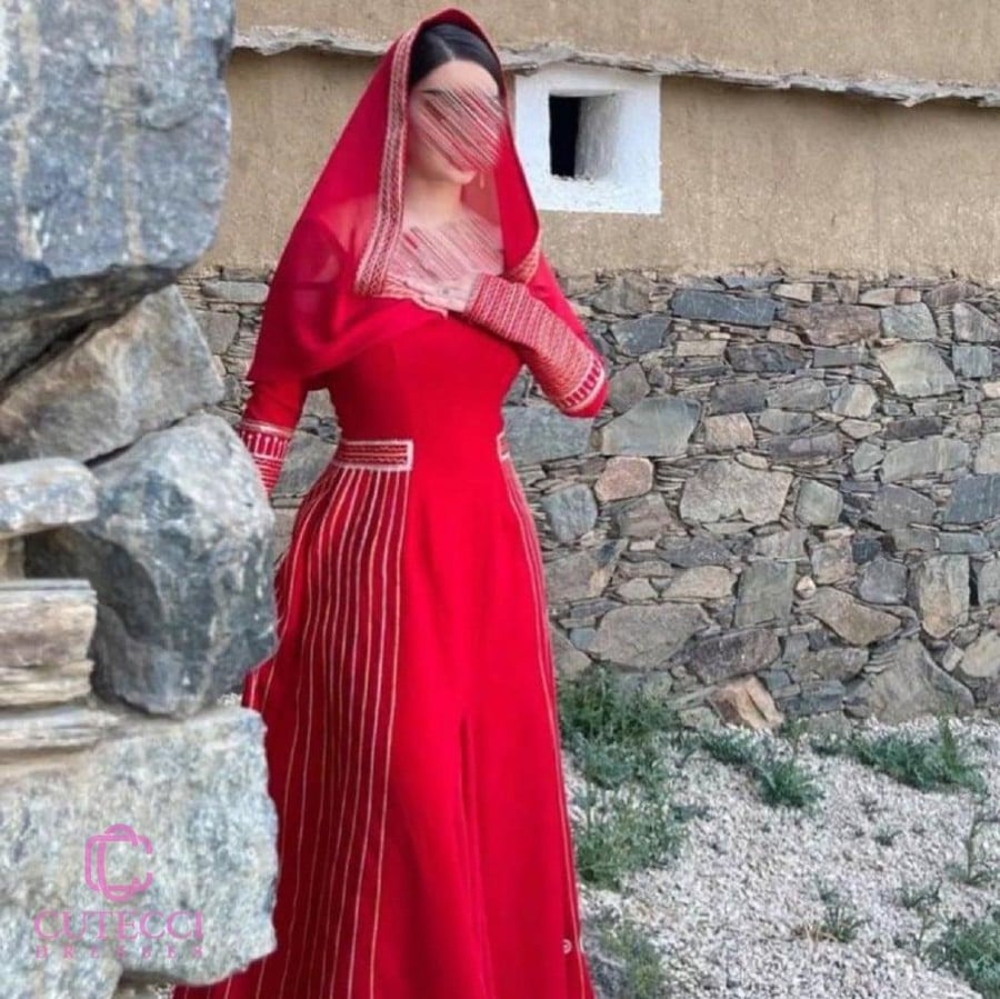 جلابية سعودية مقلمة فخمة يوم التأسيس
