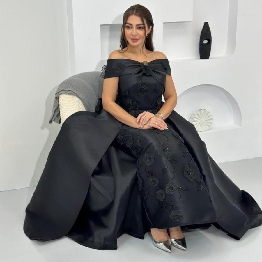 فستان سهرة أسود ميكادو ملكي بذيل فاخر