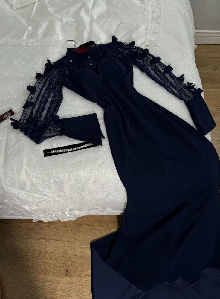 فستان كحلي سواريه فخم وراقي من   sky fashion