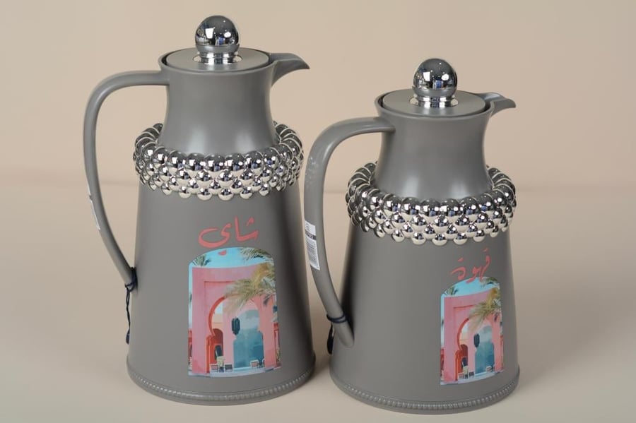 Set of 2 tea and coffee pots