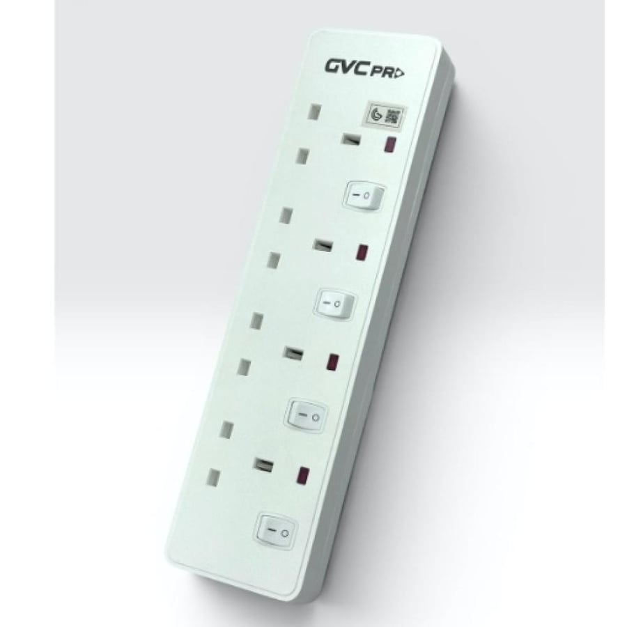 توصيلة كهربائية جي في سي برو 3متر 4منافذ ابيض - GVCPE-04-3M