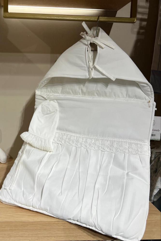 Baby newborns' diaper in off-white color