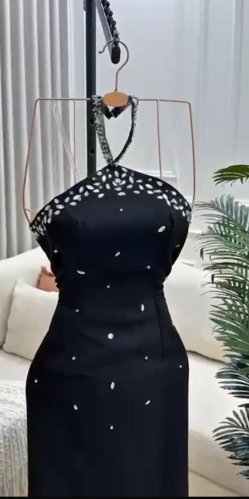 فستان هديل اسود