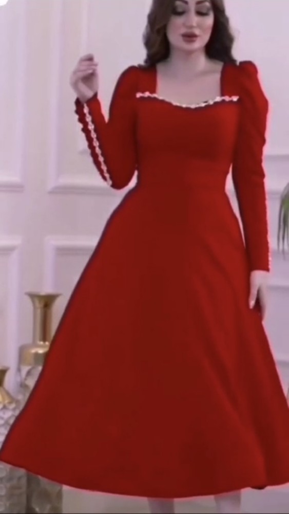 فستان سهره ناعم باللون الاحمر