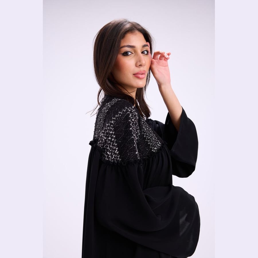 عباية Twists