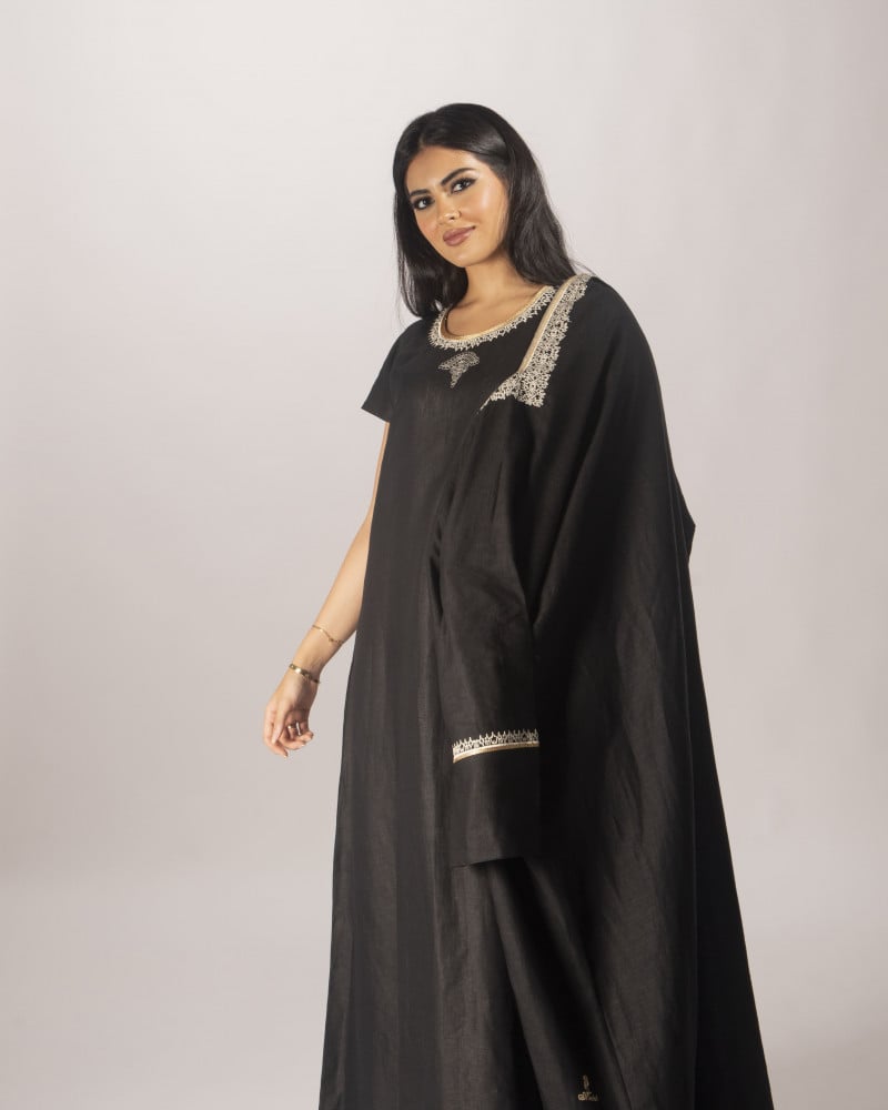 عباية Besht - Black