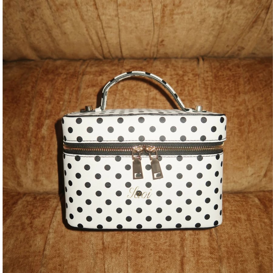 Posh Case in Dottie