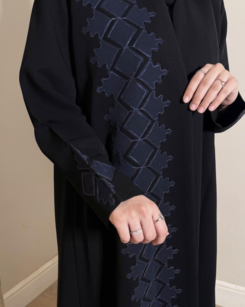 كريب بتطريز 1427