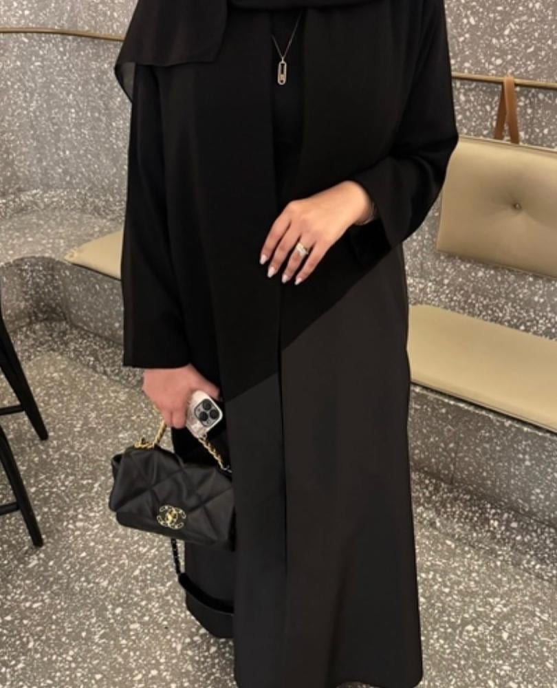 Abaya, crepe, and feteet 1179