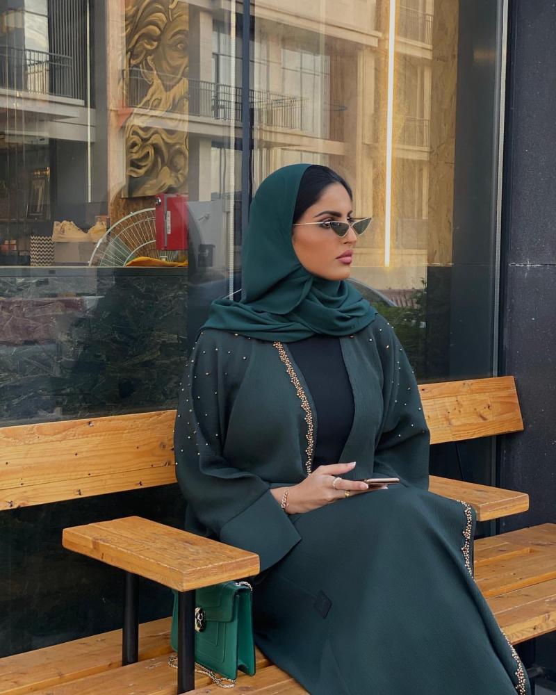 عبايه زيتي لف ب شك 1215