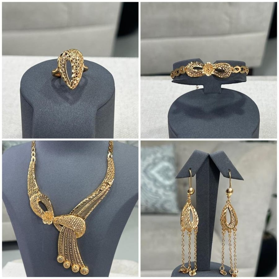طقم بديل الذهب لمسة اوركيد