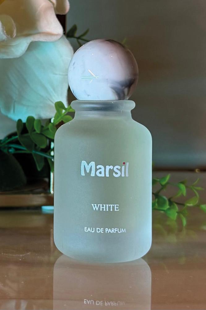 عطر وايت