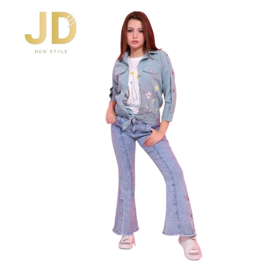 طقم بناتي جينز مع جاكيت مطرز وتيشيرت أبيض من JD New Style بتصميم أنيق
